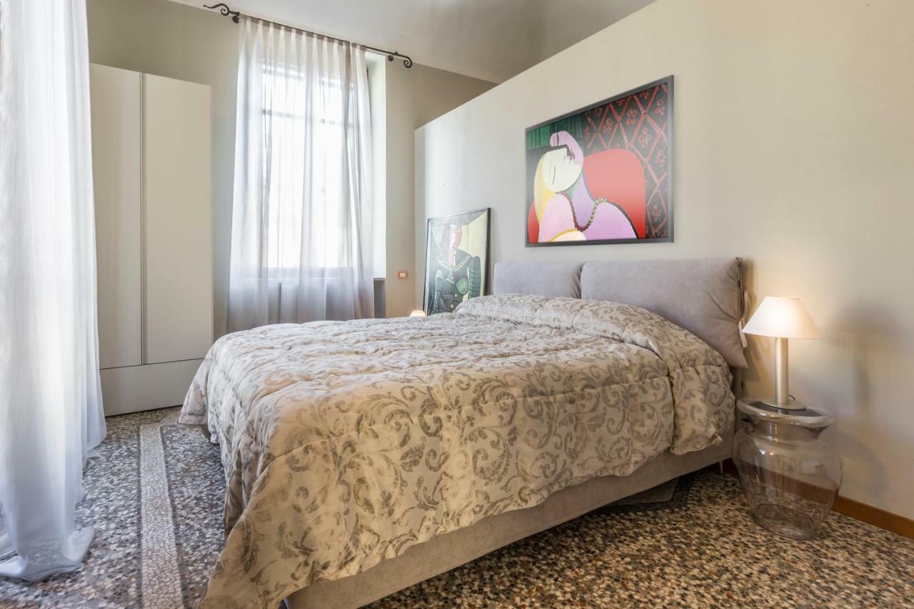 Roero Suite In The City Center 阿斯蒂 外观 照片